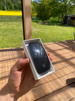 Magic Mouse - Black edition - 3
