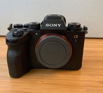 Sony Alpha 1 - tělo fotoaparátu A1 - nízká rychlost závěrky - 3