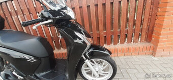 Honda SH 150i (2015 ABS) - 3