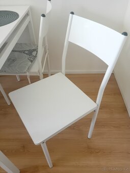 Bílý kuchyňský stůl + 4 židle - 3