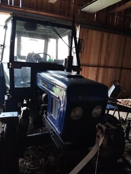 TRAKTOR ZETOR 5611 - 3
