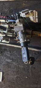Spinaci skrinka skoda fabia 2 6Q1419501BF klic - 3