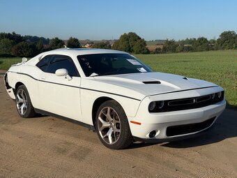 Dodge Challenger 3.6 V6 - díly - 3