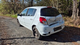 Renault Clio III 1.5dci HAVAROVANÉ - 3