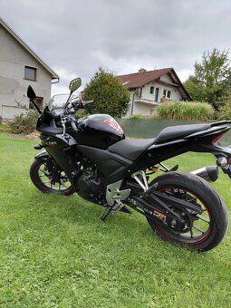 Honda cbr500r - 3