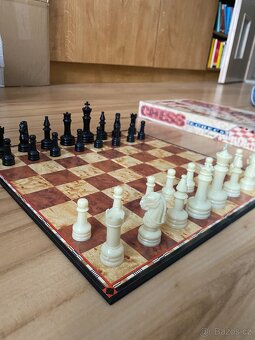 Stolní hra Šachy - 3