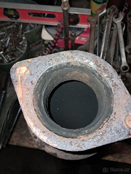 LADA NIVA 1,7i 4x4 1995 KATALYZÁTOR - 3