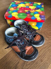 Chlapecká vycházková obuv - vel. 26 - 3