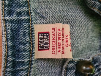 Prodej dívčí džínové bundy - 3