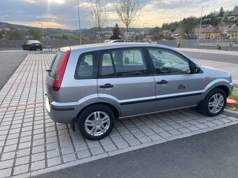 Ford Fusion - 3