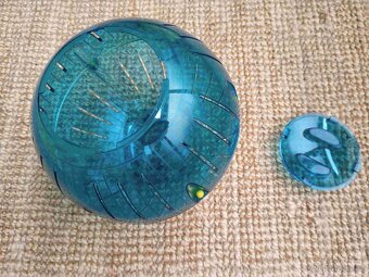 Běhací plastová koule Runner Ball Savic 25 cm - 3