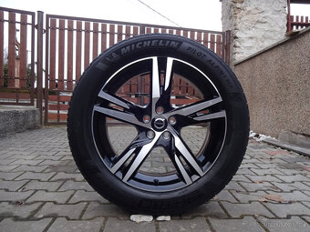 ZÁNOVNÍ ZIMNÍ ORIGINÁL VOLVO 19" 235/55R19 Michelin - 3