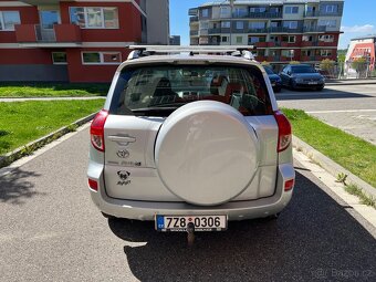Toyota rav4 2.2D - 3
