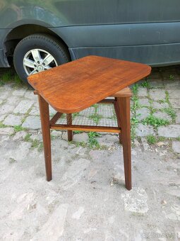 Retro TV stolek otočný - 3