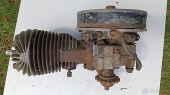 Motor a převodovka Villiers - 3
