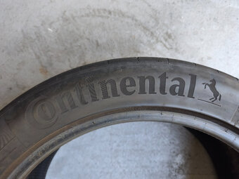 275/45 R21 - 3