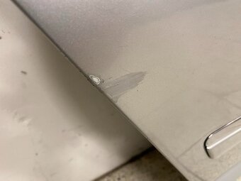 Pravé zadní dveře stříbrná LY7W Audi A8 4E D3 sedan 2004 - 3