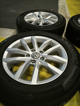 Kola VW R16 6,5J ET41, pneu Michelin 2022 cca 5mm
- 3