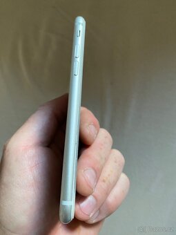 Apple 8 - 3