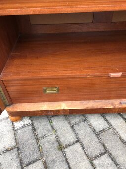 Starožitná skříň - 3