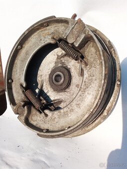 Štít Jawa pérák - 3