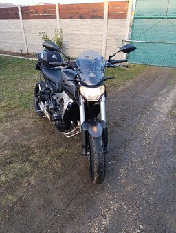 Yamaha MT 09 - 3