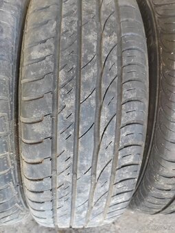 Pneumatiky na discích 195/60 R15 - 3