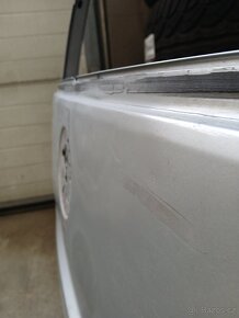 Zadní výklopné víko vw caddy rv15-20 2K5 827 025 B - 3
