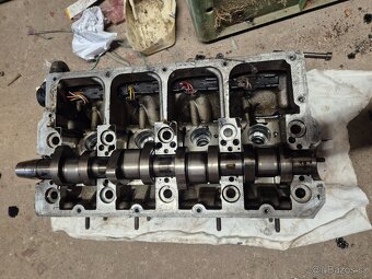 Hlava Vw T5 - 3