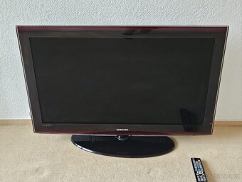 TV SAMSUNG 40" FULL HD, 5ms 50000:1 100Hz - 3