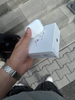 AirPods - 3