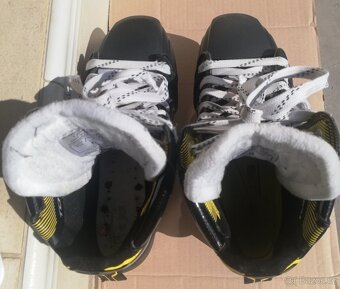Golmanské, brankářské brusle CCM SUPER TACKS 9380 - 3