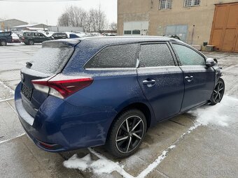TOYOTA AURIS 1.8 VVTI HYBRID - 3