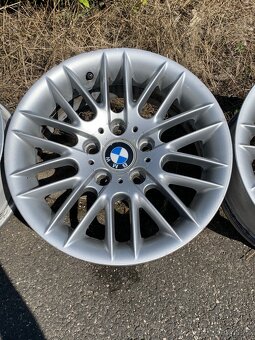 BMW E39 styling 82 alu kola - 3