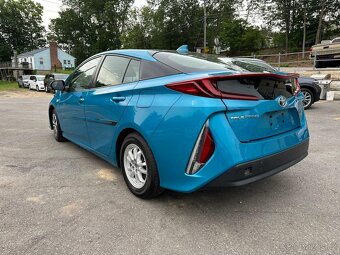 2022 Toyota Prius Prime LE 1.8L Hybrid - 3