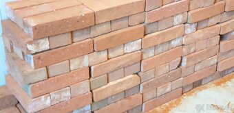 Starobylé cihly pro kutily, stavitele a renovátory - 3