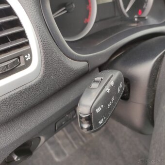 Škoda Fabia 2 krátká 101tis km 1.4 16V MPI - 3