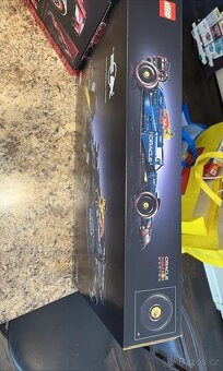 LEGO TECHNIC (42206) a Ferrari (42207) - 3
