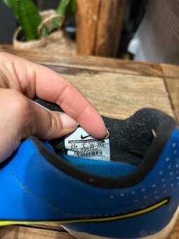 Chlapecké sportovní boty na fotbal, vel. 33 nike - 3