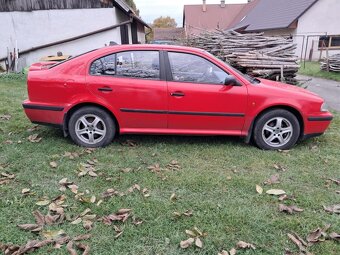 Škoda Octavia 1998 1.6 benzín - 3