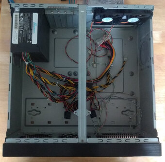 Prodám PC skříň SilverStone - 3