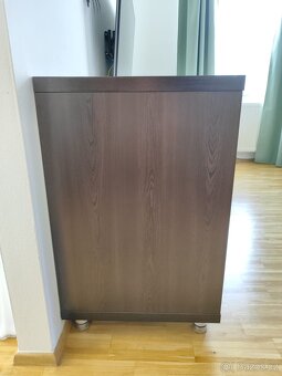 Obývací sestava ze tmavého dřeva - 3