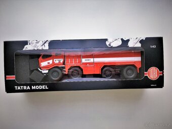 Model TATRA T815-7 8x8 CZS 40 "TITAN" Kaden 1/43 - 3
