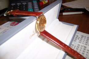 Zlaté náramkové hodinky Omega - 3