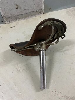 Sedlo kožené retro - 3