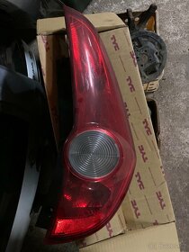 Prodám díly Opel Agila B - 3