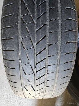 Letní pneu 255/45R20 Good Year - 3