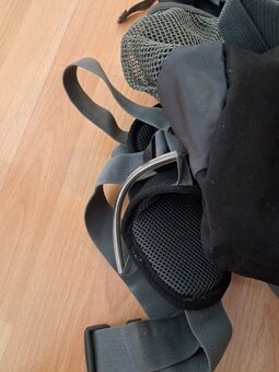 Outdoorový batoh Husky 40l – výborný stav, ideální pro turis - 3
