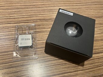 AMD Ryzen 5 2400G - 3
