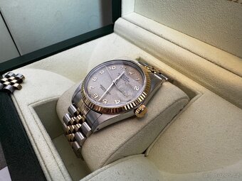 Rolex Oyster Perpetual Datejust, Ref.16013, Yellow Gold - 3